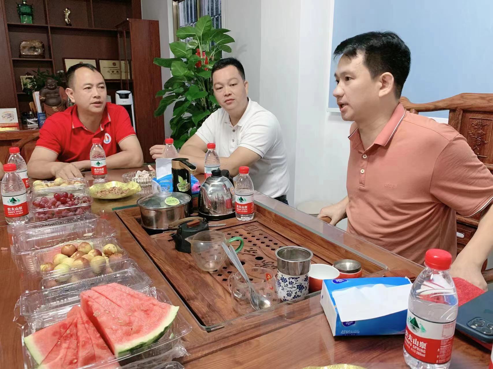 参加商会活动